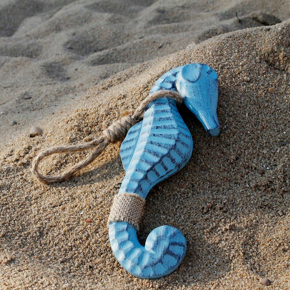Wooden Seahorse Set